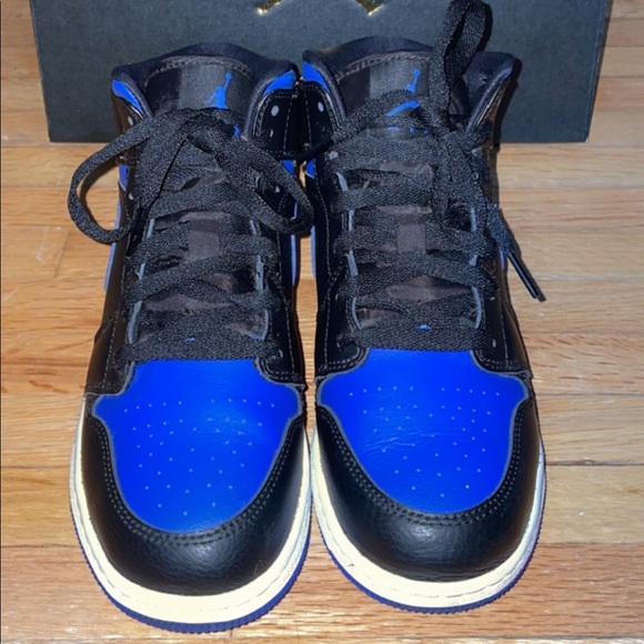 AIR JORDAN 1 MID Black/Hyper Royal-White 👑💙-SOLD - Picture 6 of 6